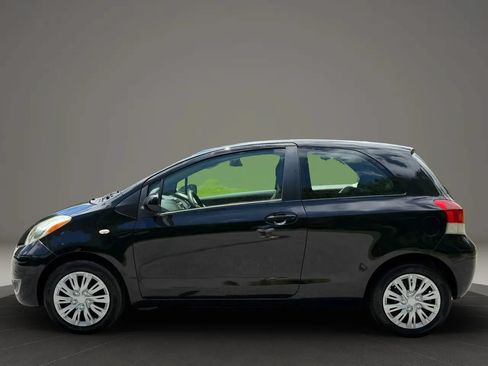 Used 2010 Toyota Yaris 2-Door Hatchback FWD image 8