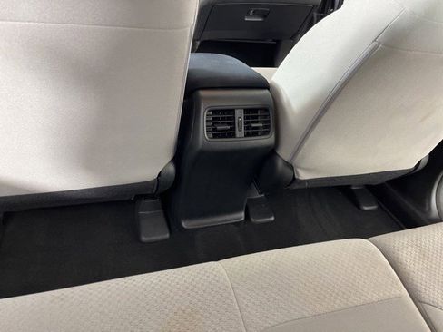 Used 2016 Honda CR-V LX image 37