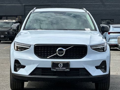 Used 2026 Volvo XC40 B5 Plus w/ Protection Package Premier AWD/4WD image 11