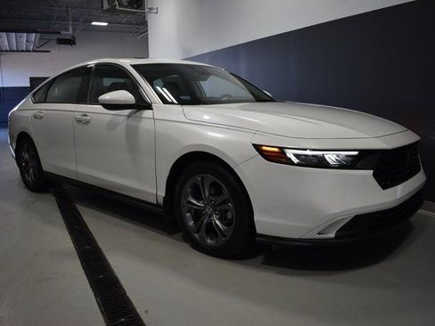 Used 2024 Honda Accord EX image 7