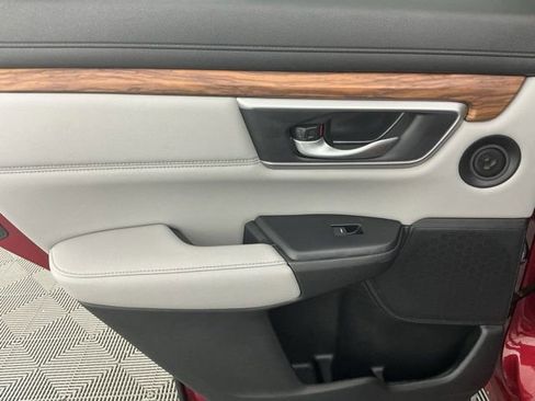 Used 2022 Honda CR-V Touring image 9