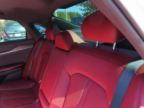 Used 2025 Kia K5 GT-Line w/ GT-Line Premium Package image 32