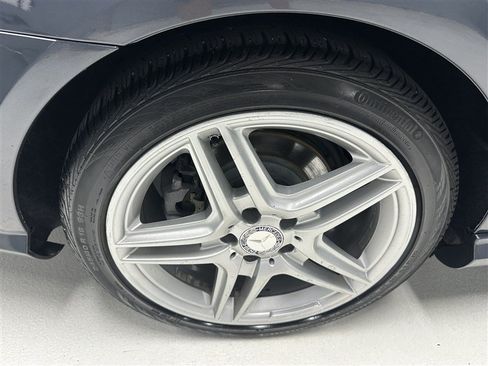 Used 2013 Mercedes-Benz E 350 4MATIC Sedan image 13
