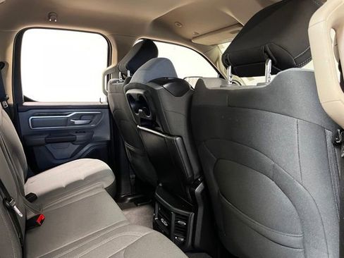 Used 2019 RAM 1500 Big Horn AWD/4WD image 14