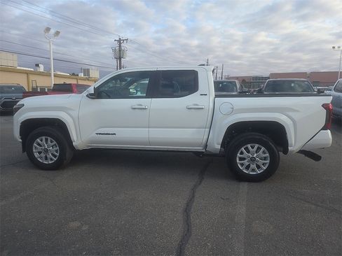 New 2026 Toyota Tacoma SR5 image 2