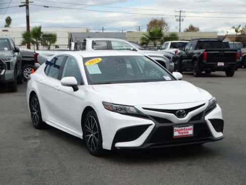 Certified 2023 Toyota Camry SE image 2