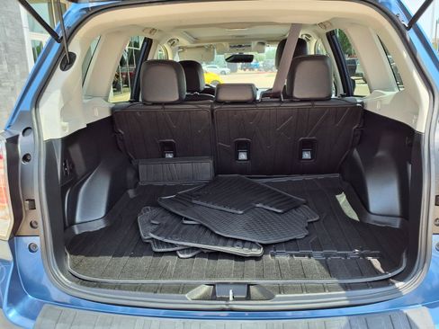 Used 2017 Subaru Forester 2.5i Touring AWD/4WD image 21