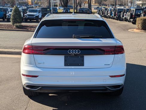 Used 2023 Audi Q8 Prestige w/ Prestige Package image 6