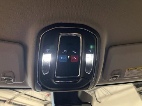 Used 2023 Jeep Grand Cherokee Laredo image 22