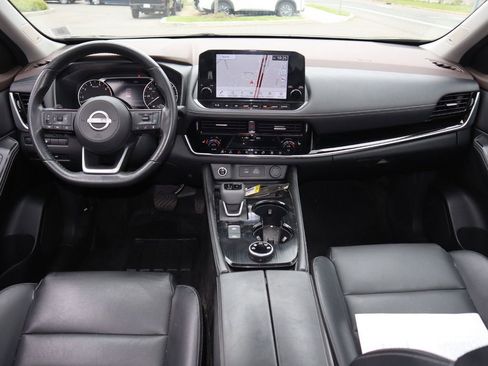 Certified 2023 Nissan Rogue SL w/ SL Premium Package image 18