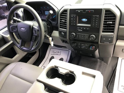 Used 2020 Ford F250 XL w/ Power Equipment Group image 24