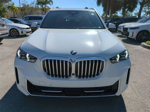 New 2026 BMW X5 xDrive40i w/ Climate Comfort Package image 8