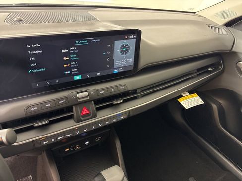 New 2026 Kia K4 LXS image 24