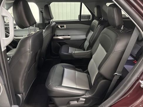 Used 2023 Ford Explorer XLT w/ Equipment Group 202A AWD/4WD image 24