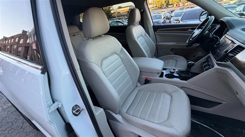 Used 2019 Volkswagen Atlas SEL Premium AWD/4WD image 6