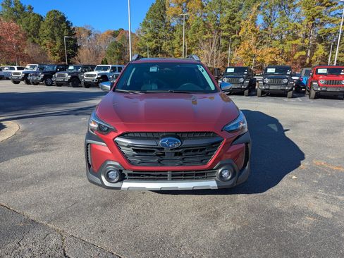 Used 2025 Subaru Outback Touring image 3