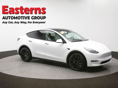 Used 2021 Tesla Model Y Long Range image 45
