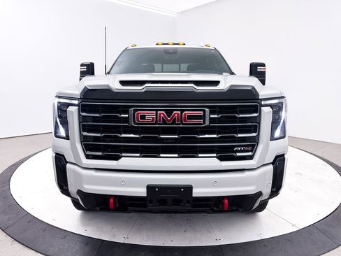 Used 2025 GMC Sierra 2500 AT4 w/ AT4 Premium Plus Package image 14