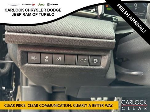 Used 2025 Toyota Camry SE image 21