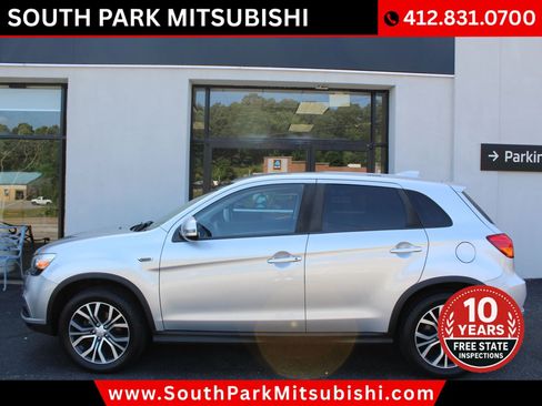 Used 2018 Mitsubishi Outlander Sport ES FWD image 1