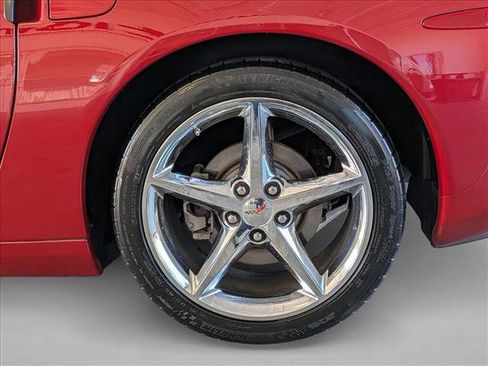 Used 2012 Chevrolet Corvette Coupe image 16