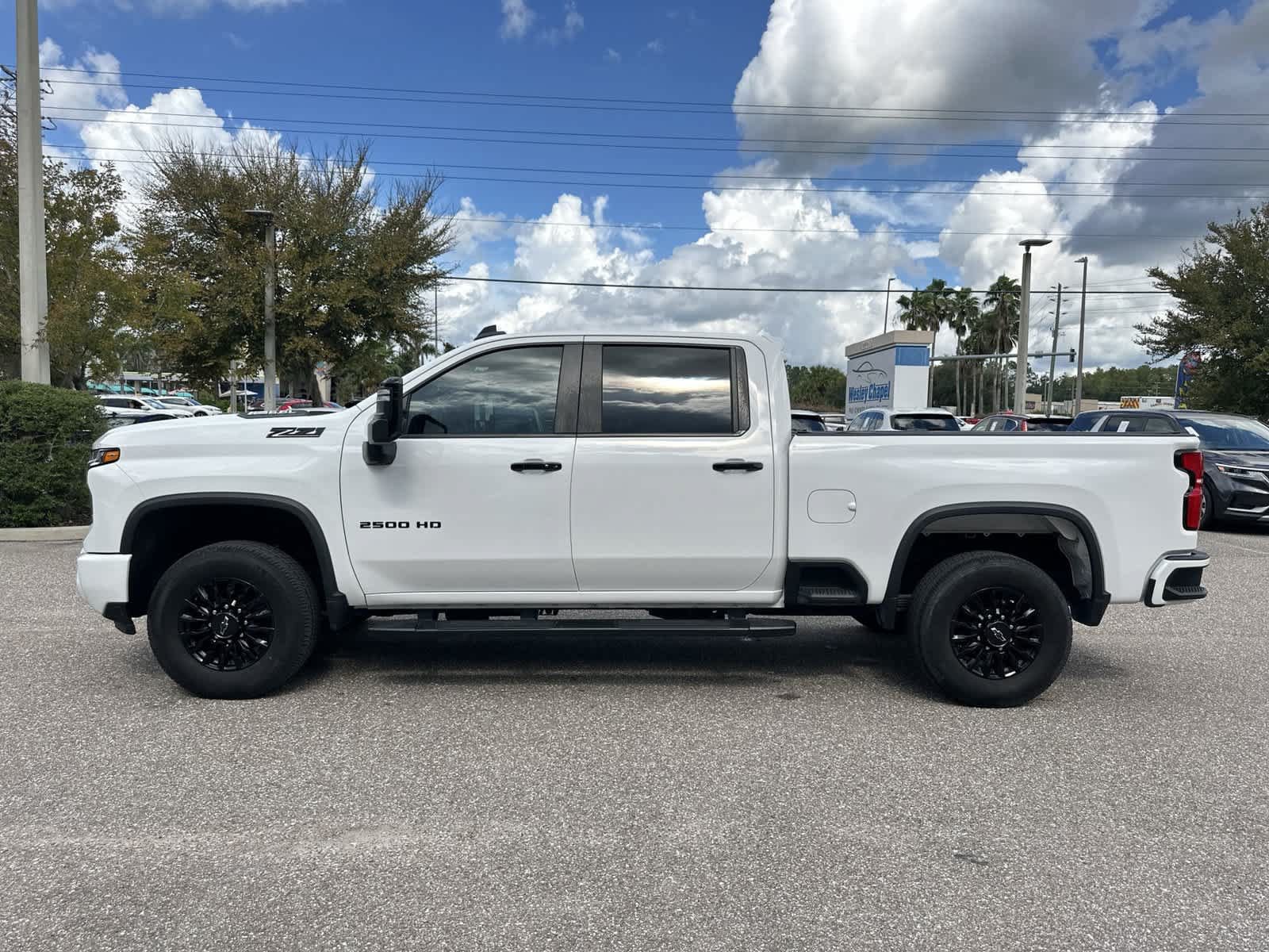 Used 2024 Chevrolet Silverado 2500 LT w/ Z71 Sport Edition AWD/4WD image 3