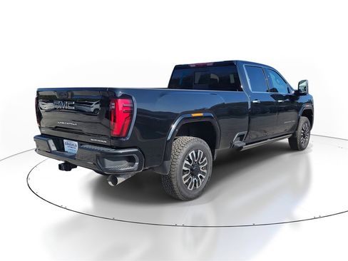 New 2025 GMC Sierra 3500 Denali Ultimate image 4