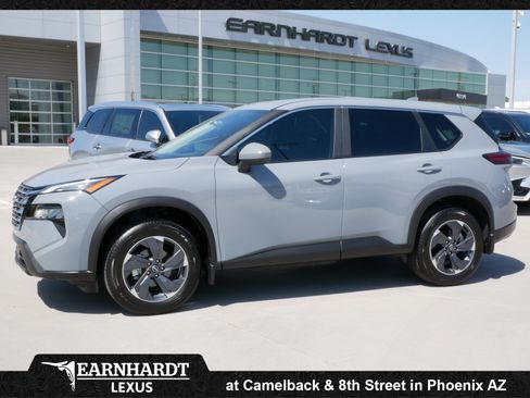 Used 2026 Nissan Rogue SV FWD image 1