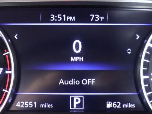 Used 2023 Nissan Sentra SV w/ SV Premium Package FWD image 14