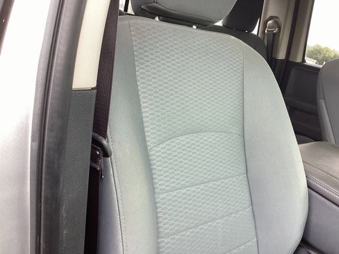 Used 2017 RAM 1500 Classic SLT image 13