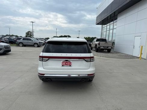Used 2020 Lincoln Aviator Reserve w/ Equipment Group 201A AWD/4WD image 4