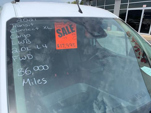 Used 2021 Ford Transit Connect XL image 3