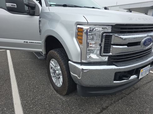 Used 2019 Ford F250 XLT AWD/4WD image 4