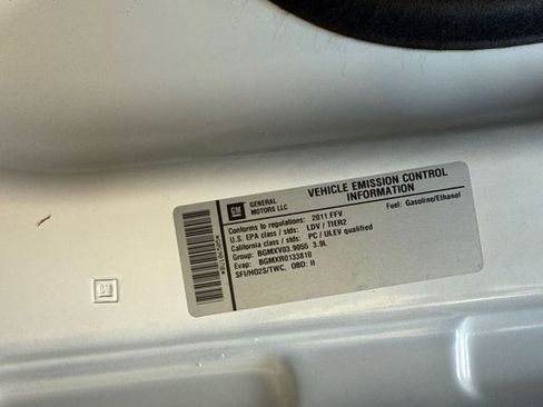 Used 2011 Buick Lucerne CXL image 62