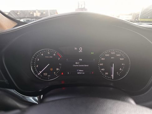 Used 2020 Cadillac XT4 Luxury w/ Cold Weather Package image 13