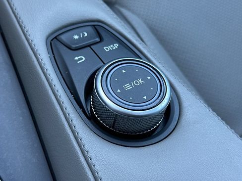 Certified 2025 INFINITI QX50 Luxe AWD/4WD image 33