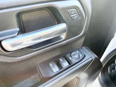 Used 2019 Chevrolet Silverado 1500 W/T w/ WT Fleet Convenience Package AWD/4WD image 8