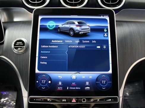 Used 2024 Mercedes-Benz GLC 300 image 26