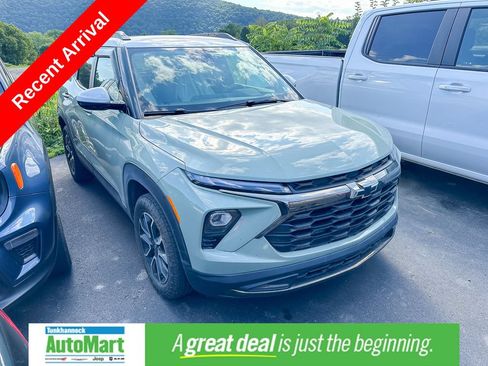 Used 2024 Chevrolet TrailBlazer ACTIV w/ Driver Confidence Package AWD/4WD image 1