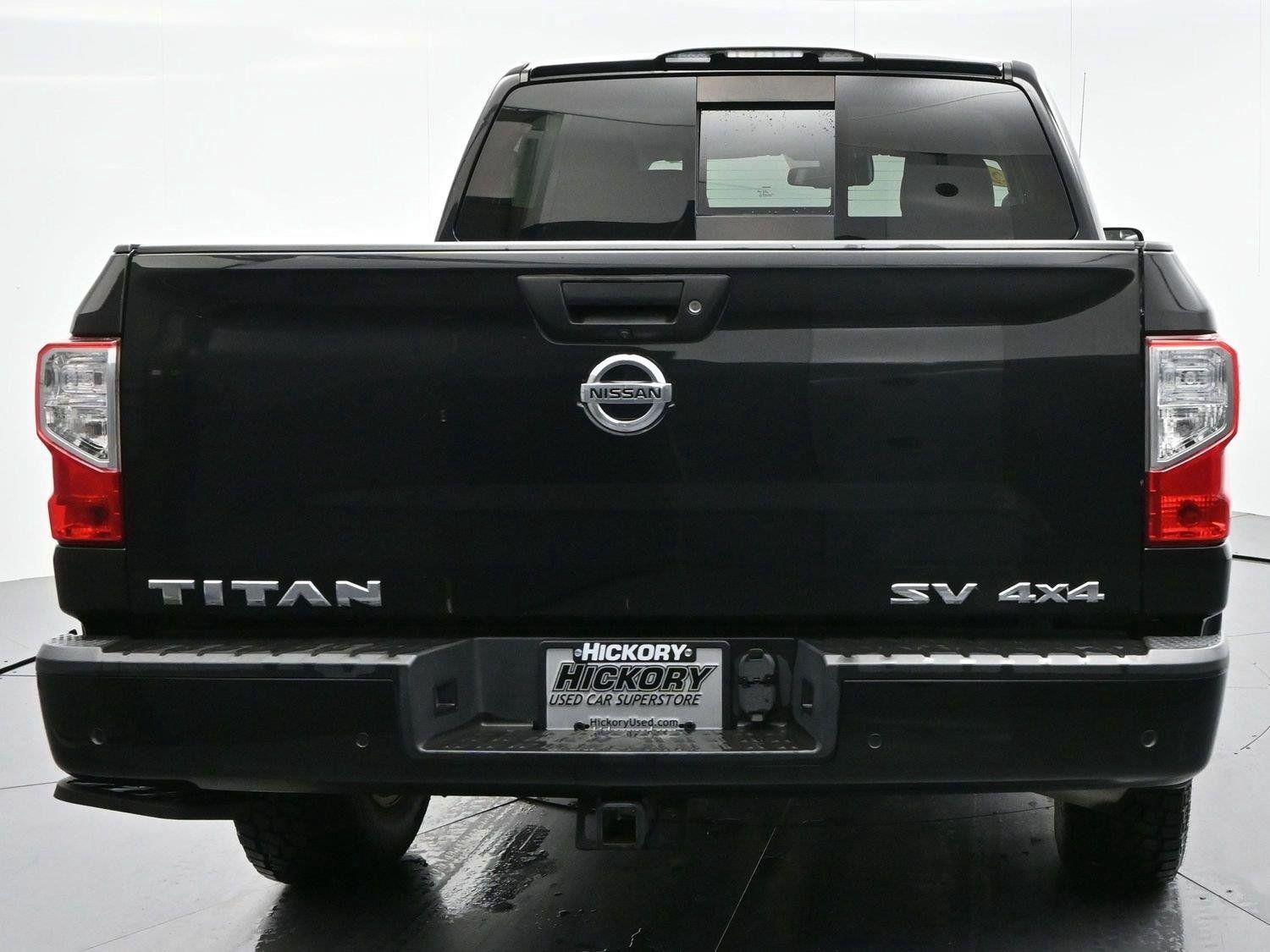 Used 2020 Nissan Titan SV w/ SV Convenience Package AWD/4WD image 6