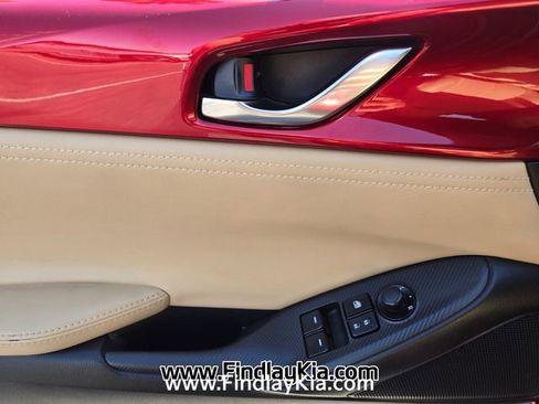 Used 2020 MAZDA MX-5 Miata Grand Touring RWD image 21