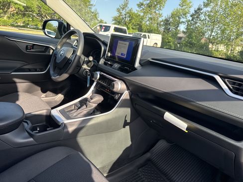 New 2025 Toyota RAV4 LE image 33