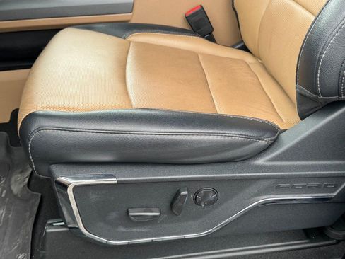 Used 2024 Ford F250 Lariat AWD/4WD image 25