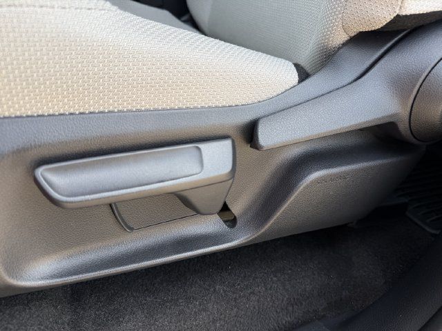 Certified 2025 Toyota 4Runner SR5 AWD/4WD image 24