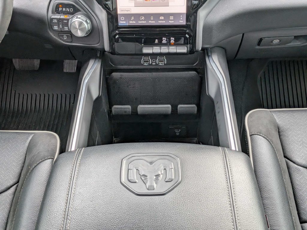 Used 2025 RAM 1500 Laramie AWD/4WD image 19
