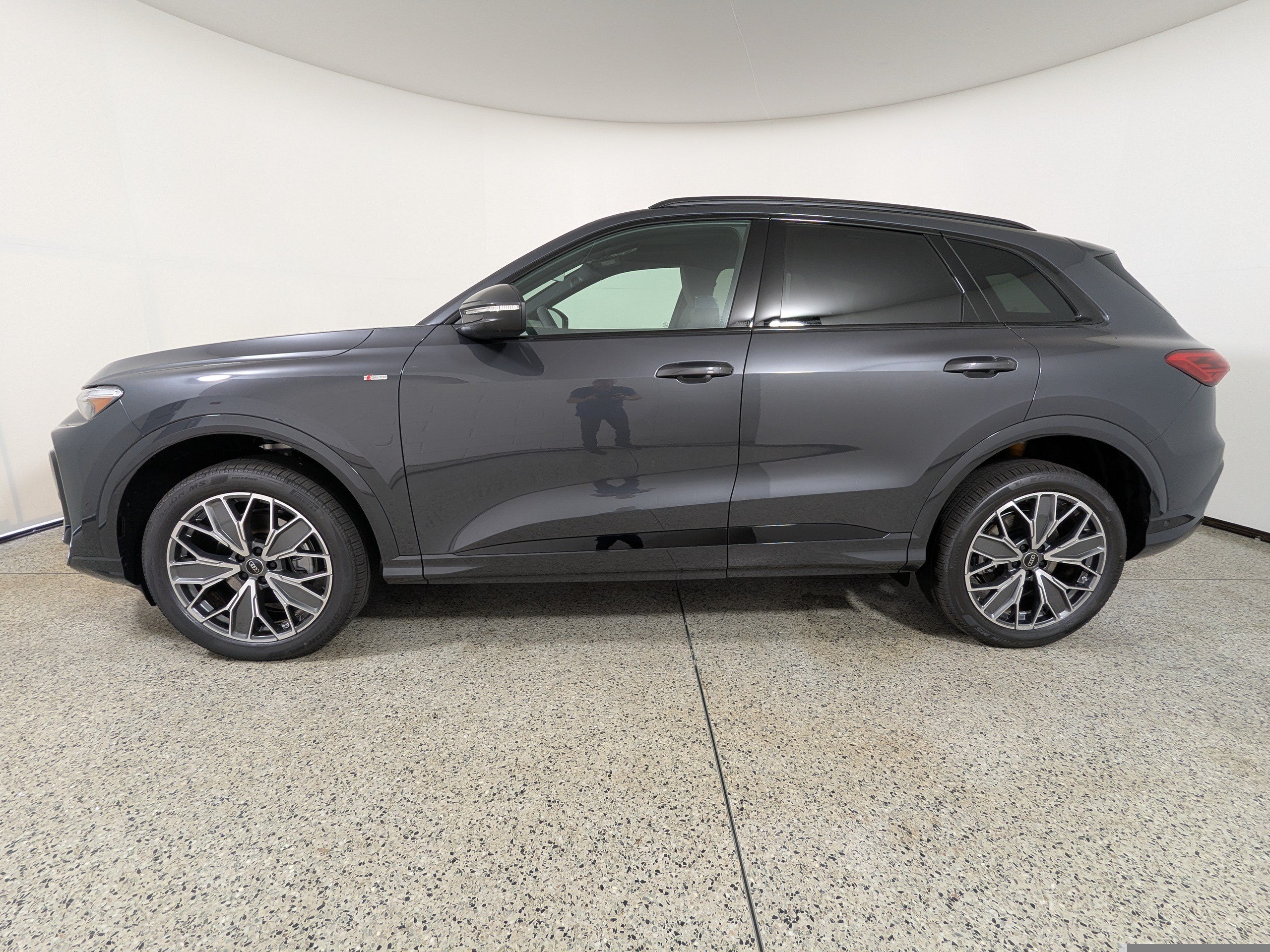 New 2026 Audi Q5 Premium Plus AWD/4WD image 4