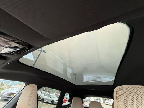 Used 2023 BMW iX xDrive50 w/ Ultimate Package 2 image 30