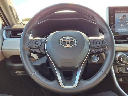 Used 2022 Toyota RAV4 Limited AWD/4WD image 71