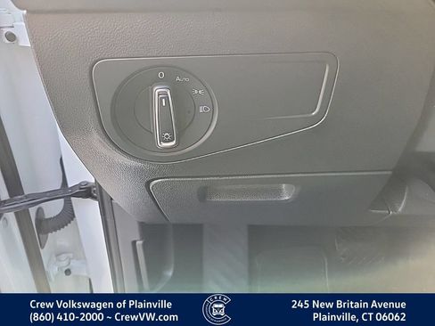 Certified 2024 Volkswagen Tiguan SE AWD/4WD image 39