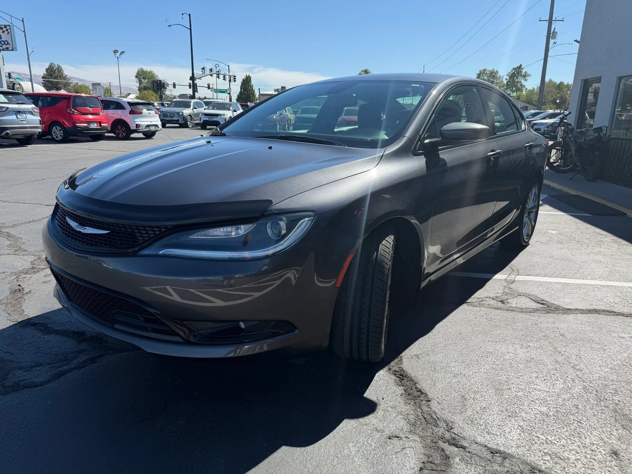 Used 2016 Chrysler 200 S FWD image 4